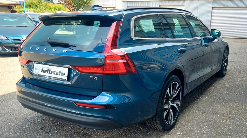 Volvo V60 2022