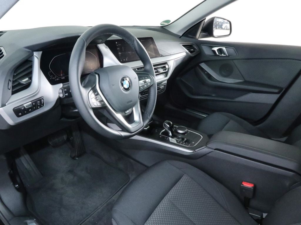 BMW 218 Gran Coupé 2025