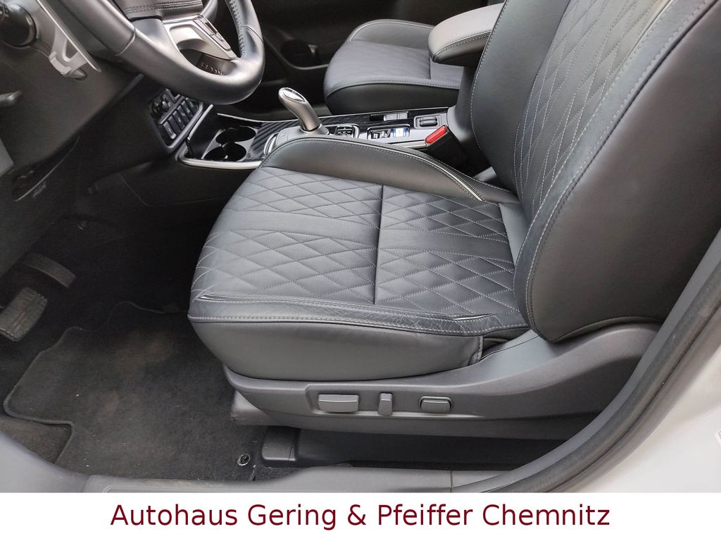 Mitsubishi Plug-in Hybrid Outlander 2021