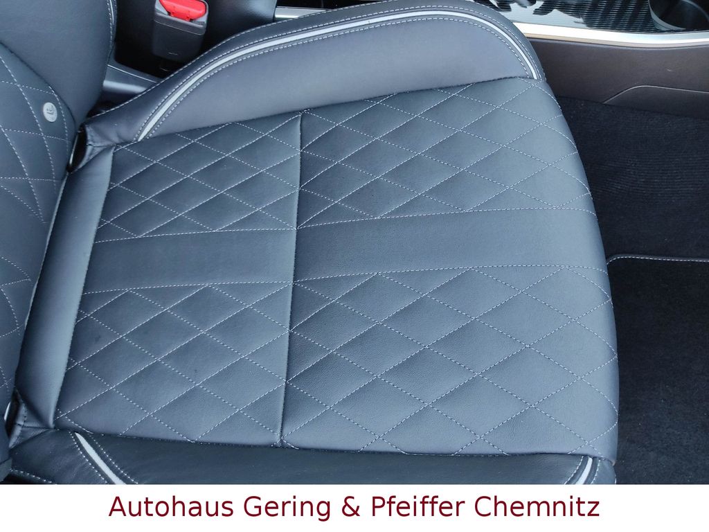 Mitsubishi Plug-in Hybrid Outlander 2021