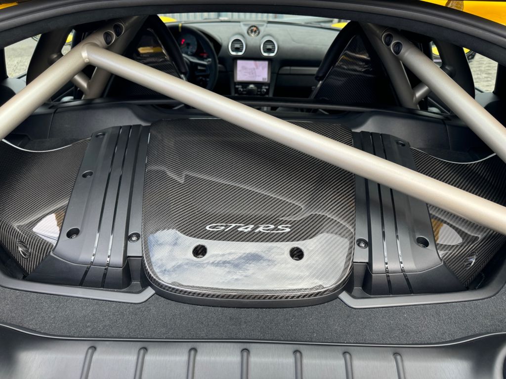 Porsche Cayman 2022