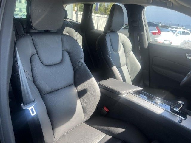 Volvo XC60 2022