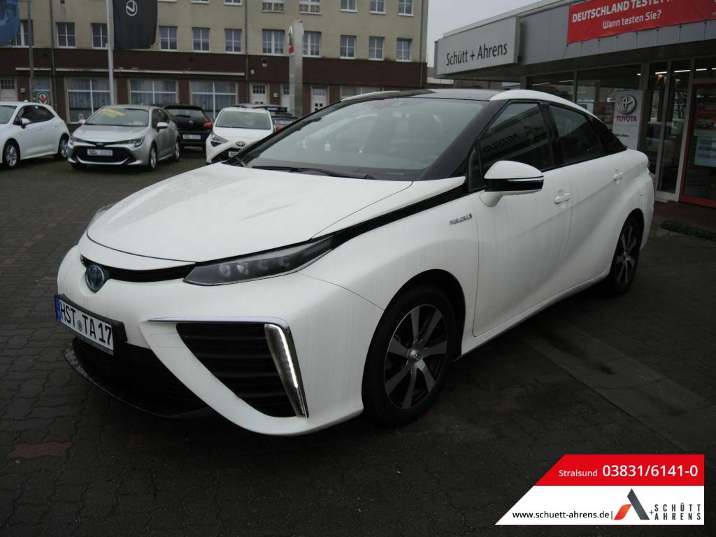 Toyota Mirai 2015