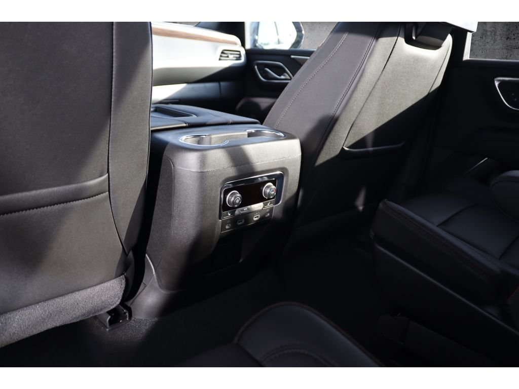 Chevrolet Tahoe 2024