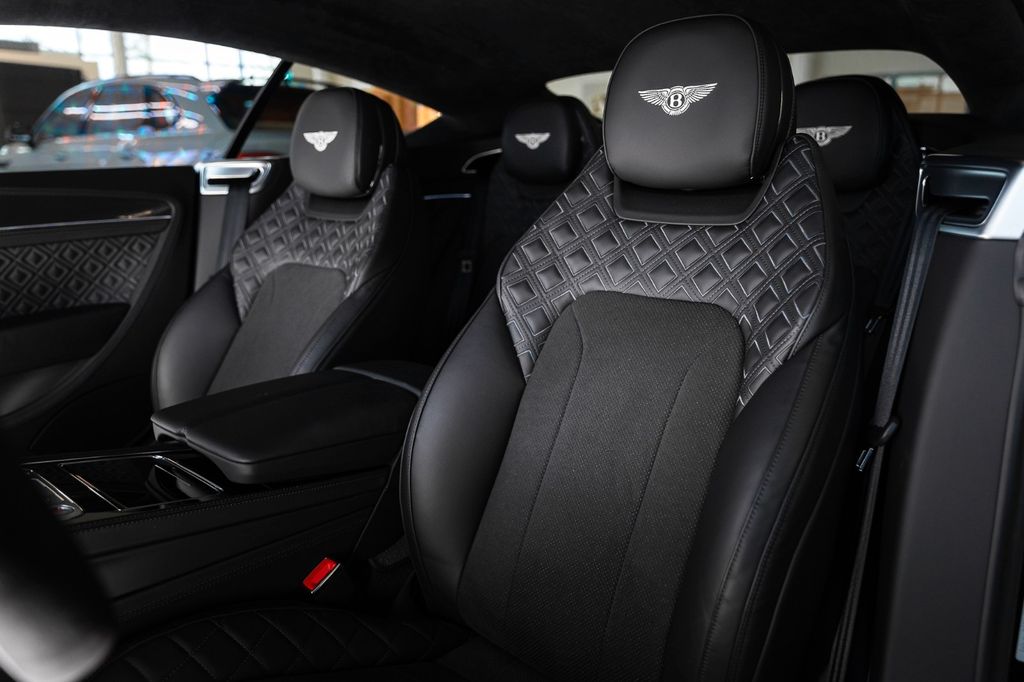 Bentley Continental GT 2023