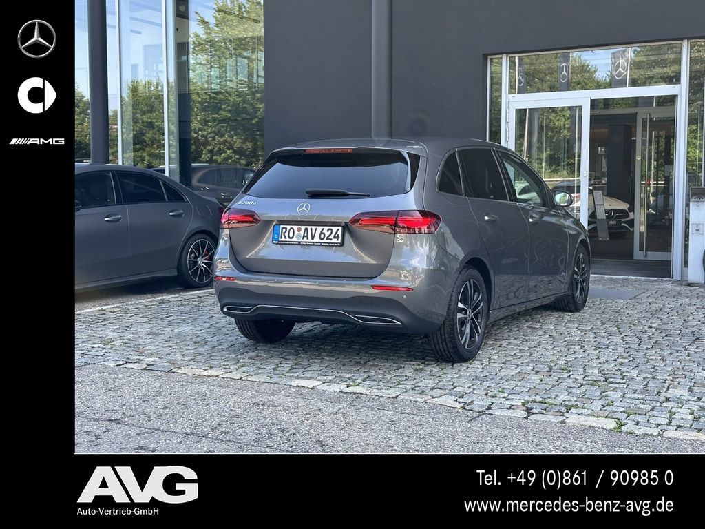 Mercedes-Benz B 200 2024