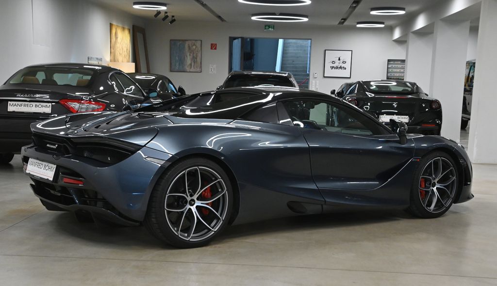 McLaren 720S 2023