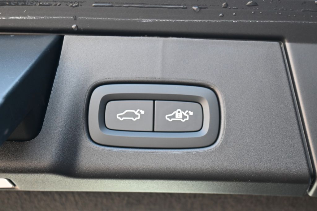 Volvo V90 Cross Country 2024