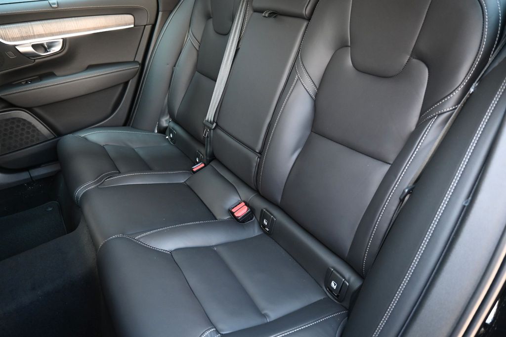 Volvo V90 Cross Country 2024