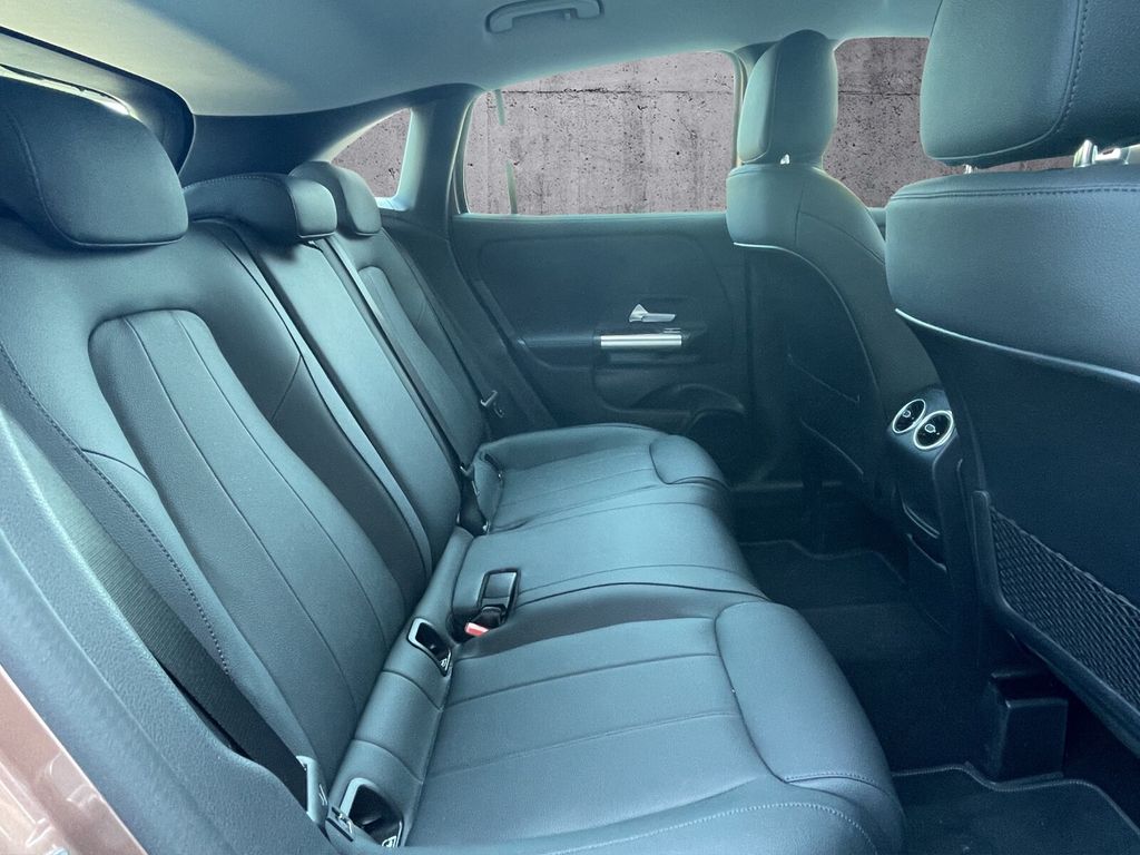 Mercedes-Benz GLA 220 2023