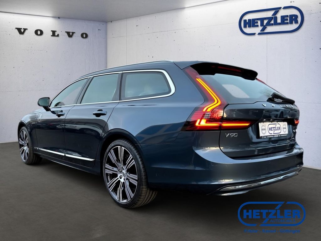 Volvo V90 2024