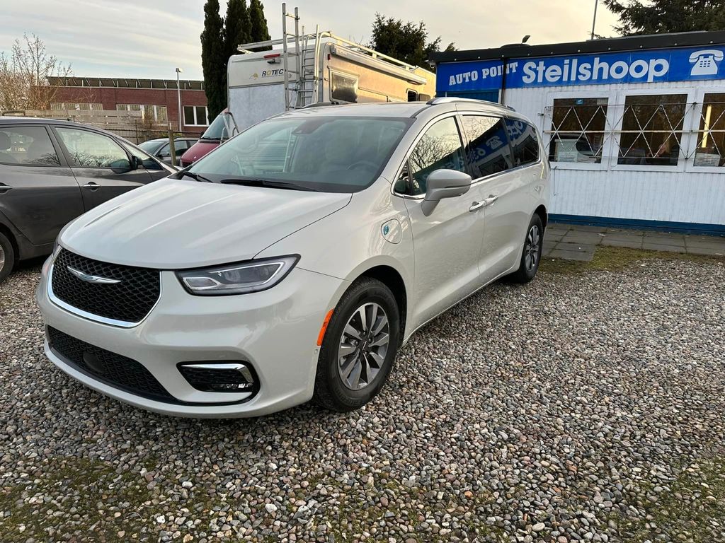 Chrysler Pacifica 2021