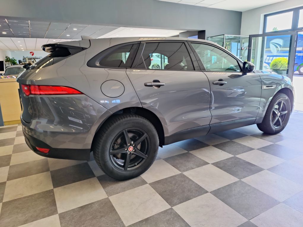 Jaguar F-Pace 2016