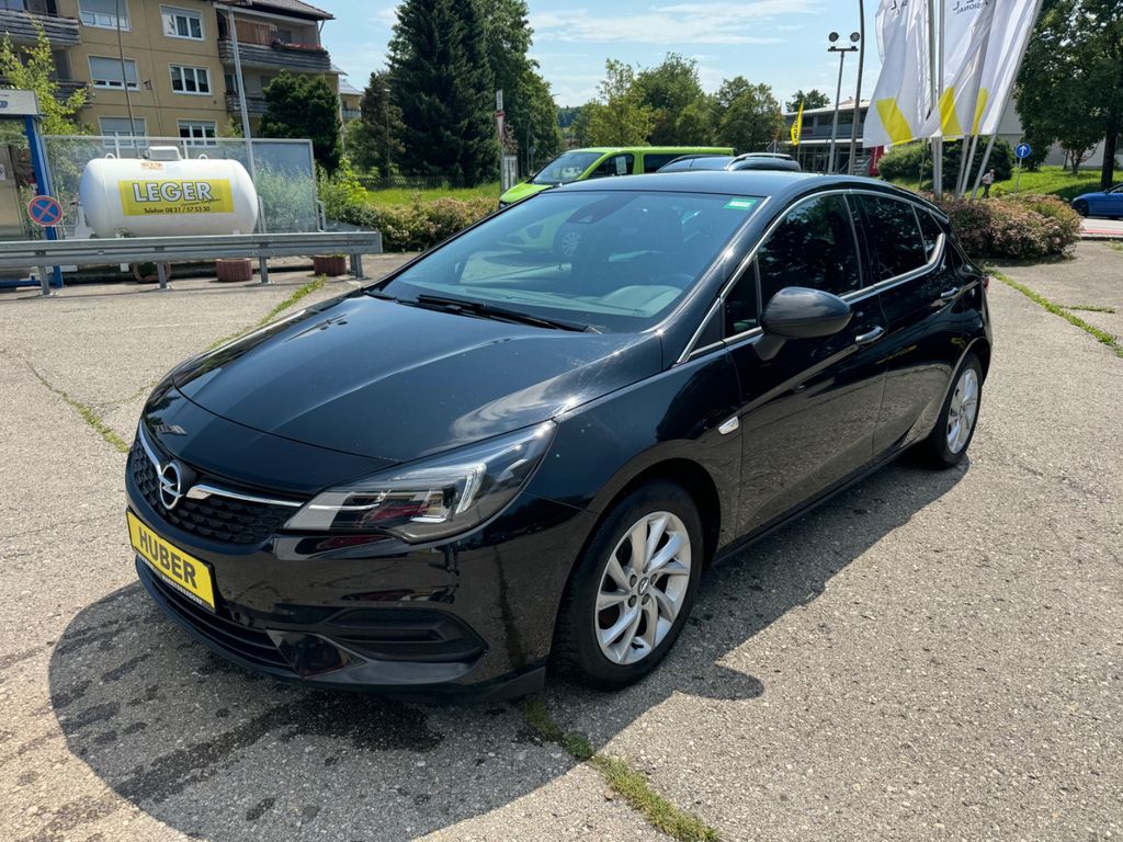 Opel Astra 2021
