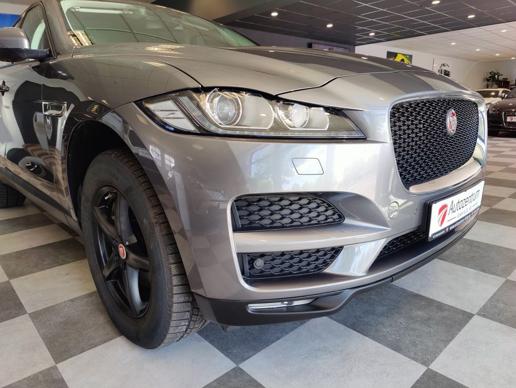 Jaguar F-Pace 2016