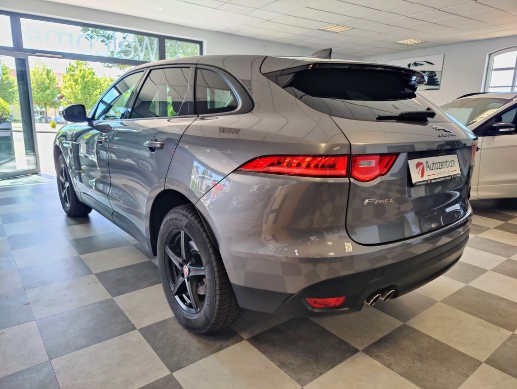 Jaguar F-Pace 2016