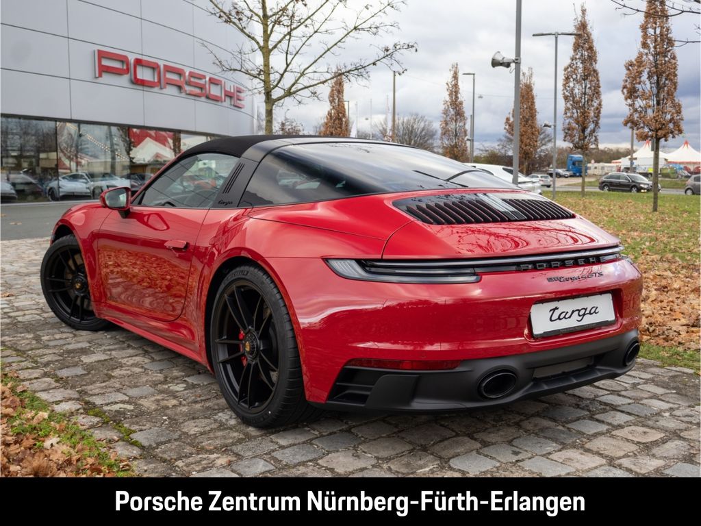Porsche 992 2025