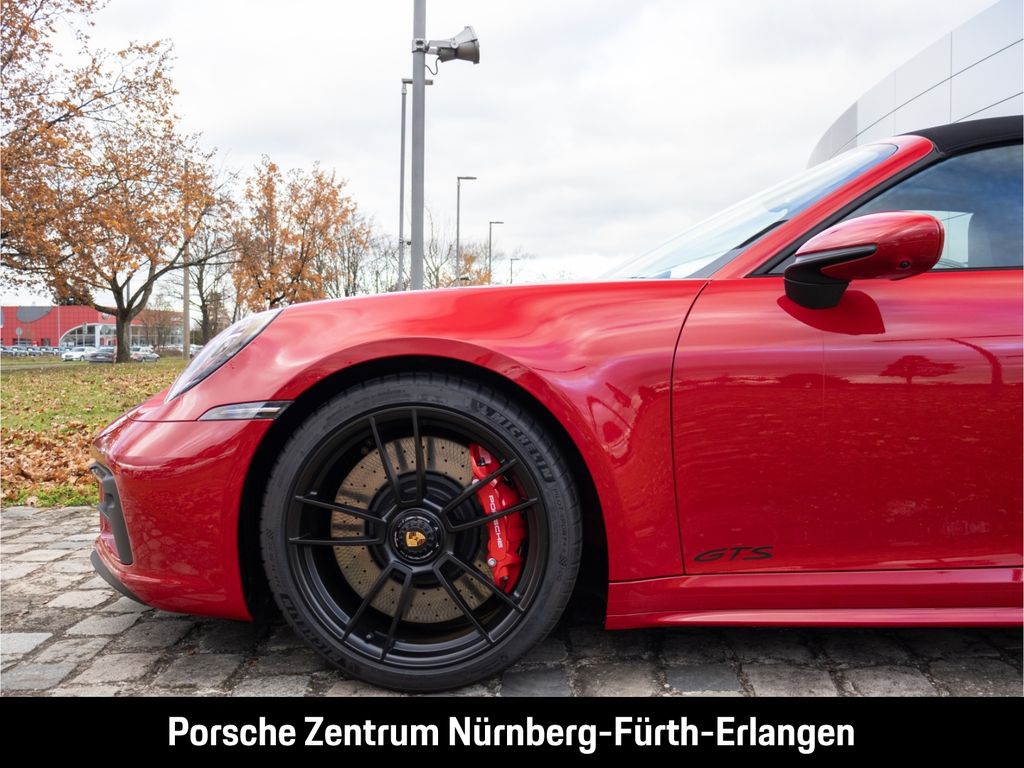Porsche 992 2025