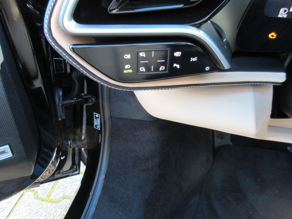 Ferrari 296 GTS 2023