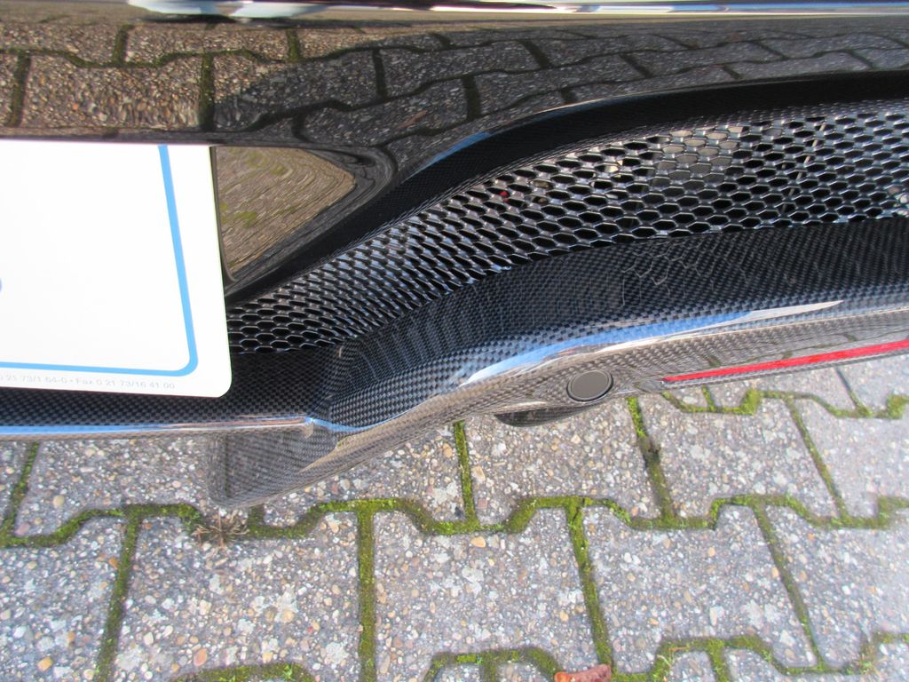 Ferrari 296 GTS 2023