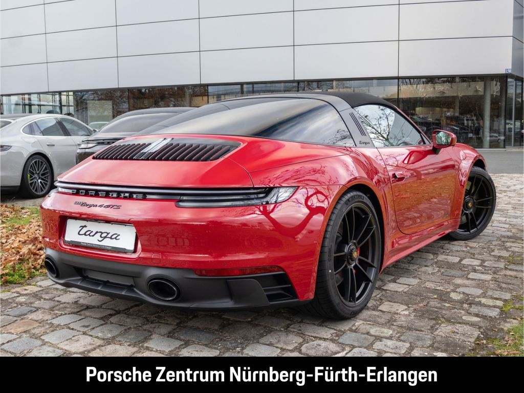 Porsche 992 2025