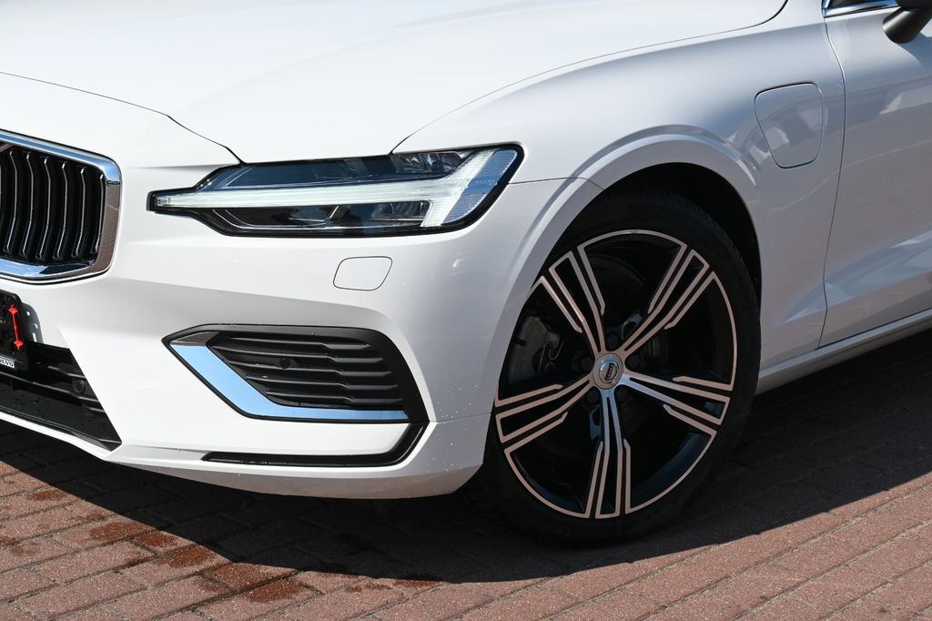 Volvo V60 2021