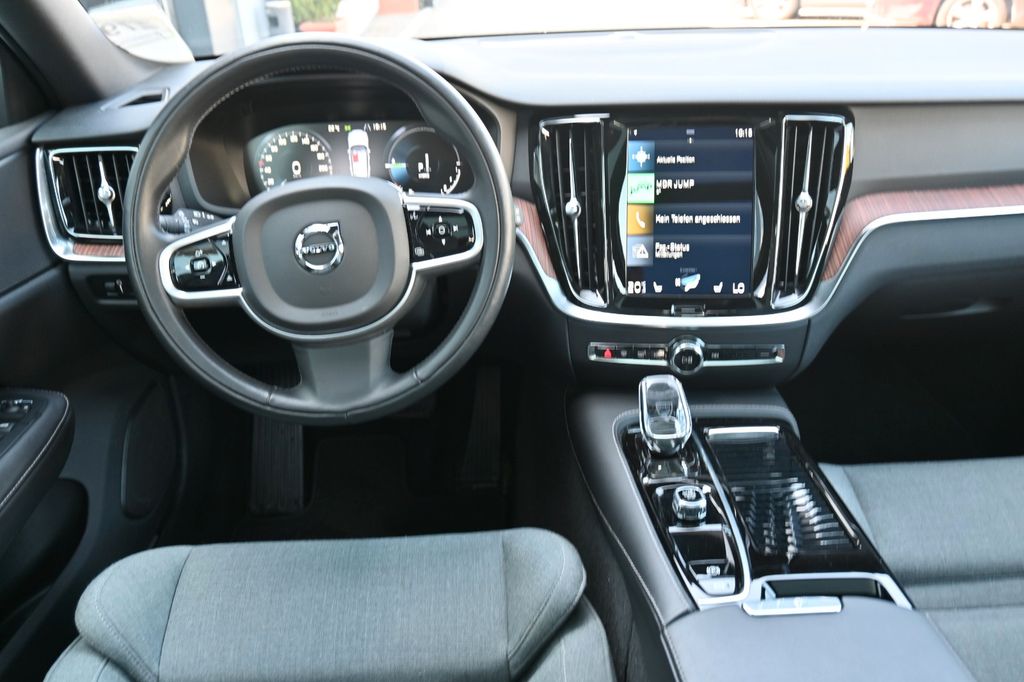 Volvo V60 2021