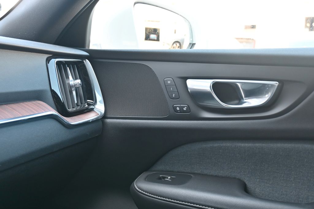 Volvo V60 2021