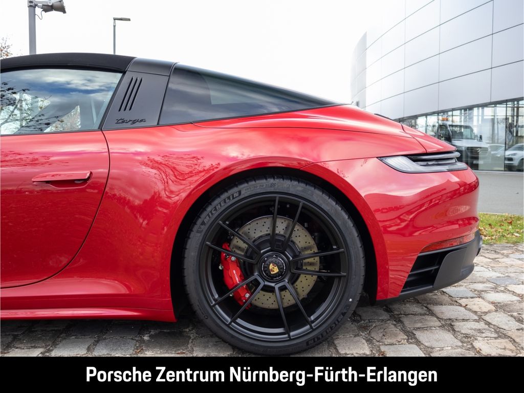 Porsche 992 2025