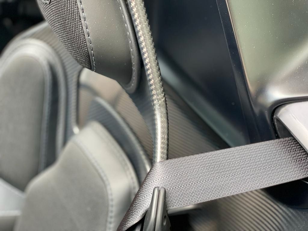 Aston Martin V12 Vantage