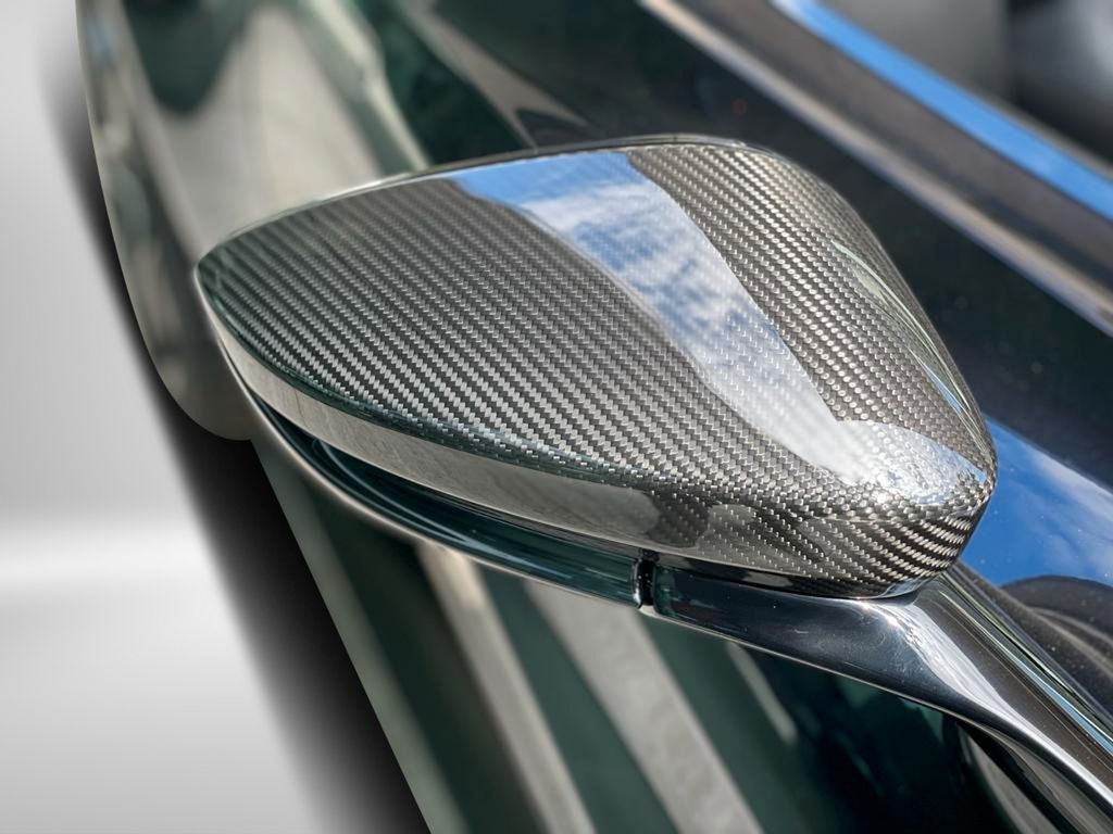 Aston Martin V12 Vantage