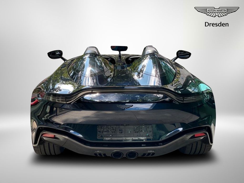 Aston Martin V12 Vantage