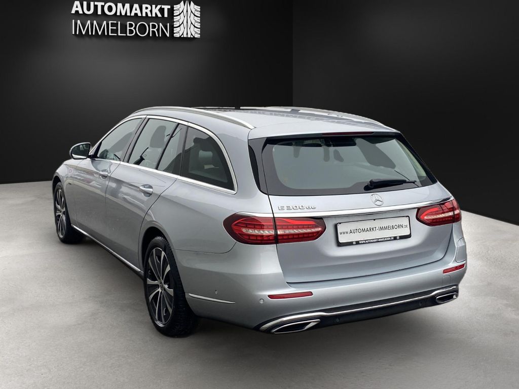 Mercedes-Benz E 300 2021