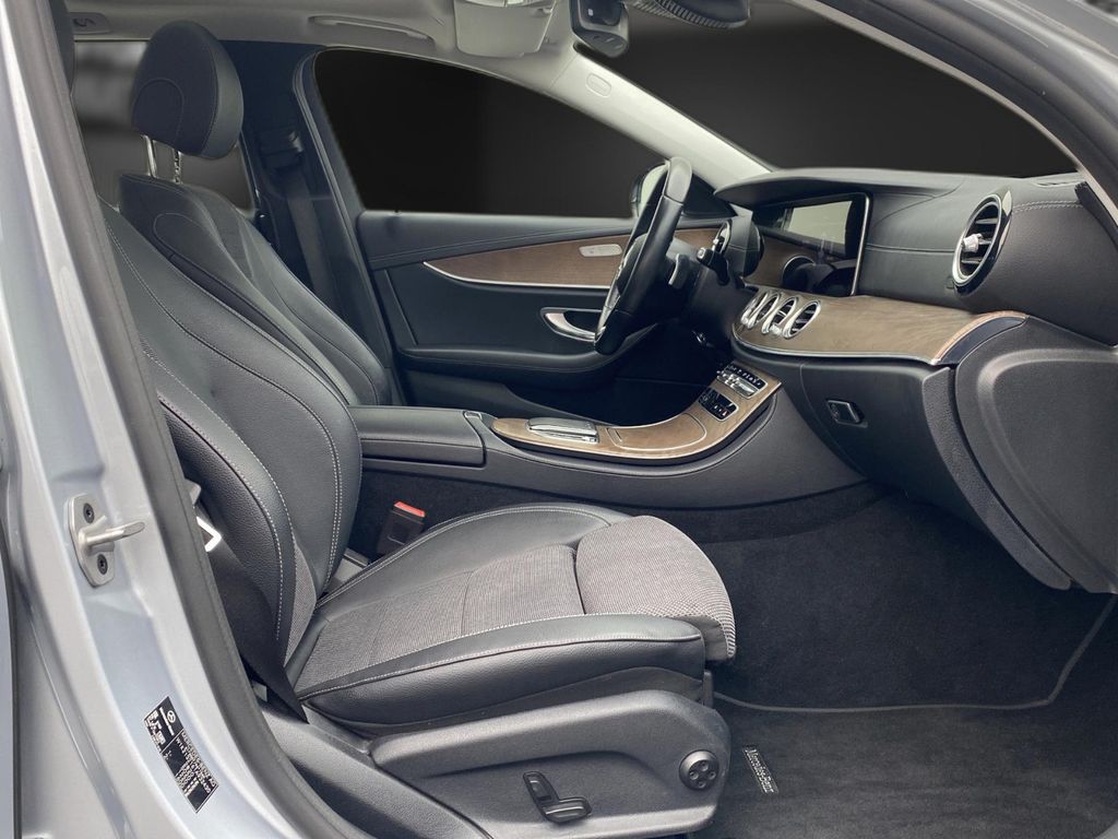 Mercedes-Benz E 300 2021