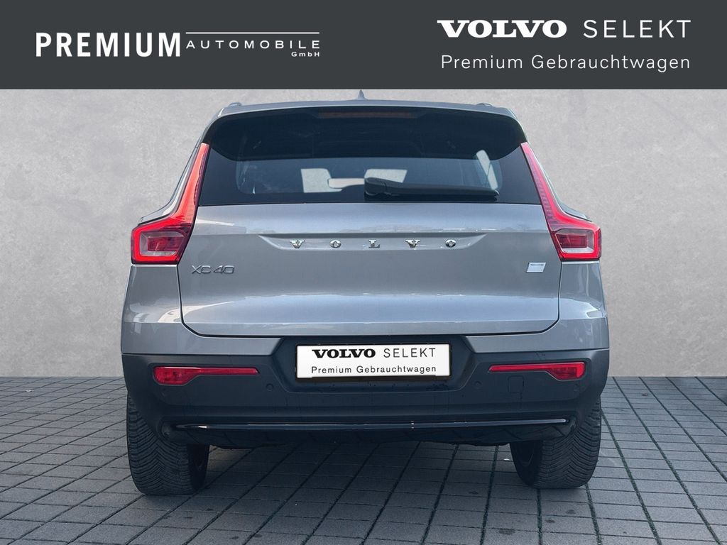 Volvo XC40 2025