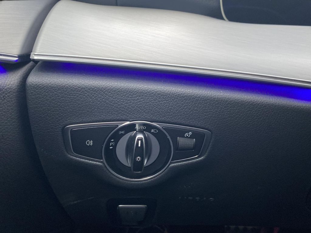 Mercedes-Benz E 300 2022