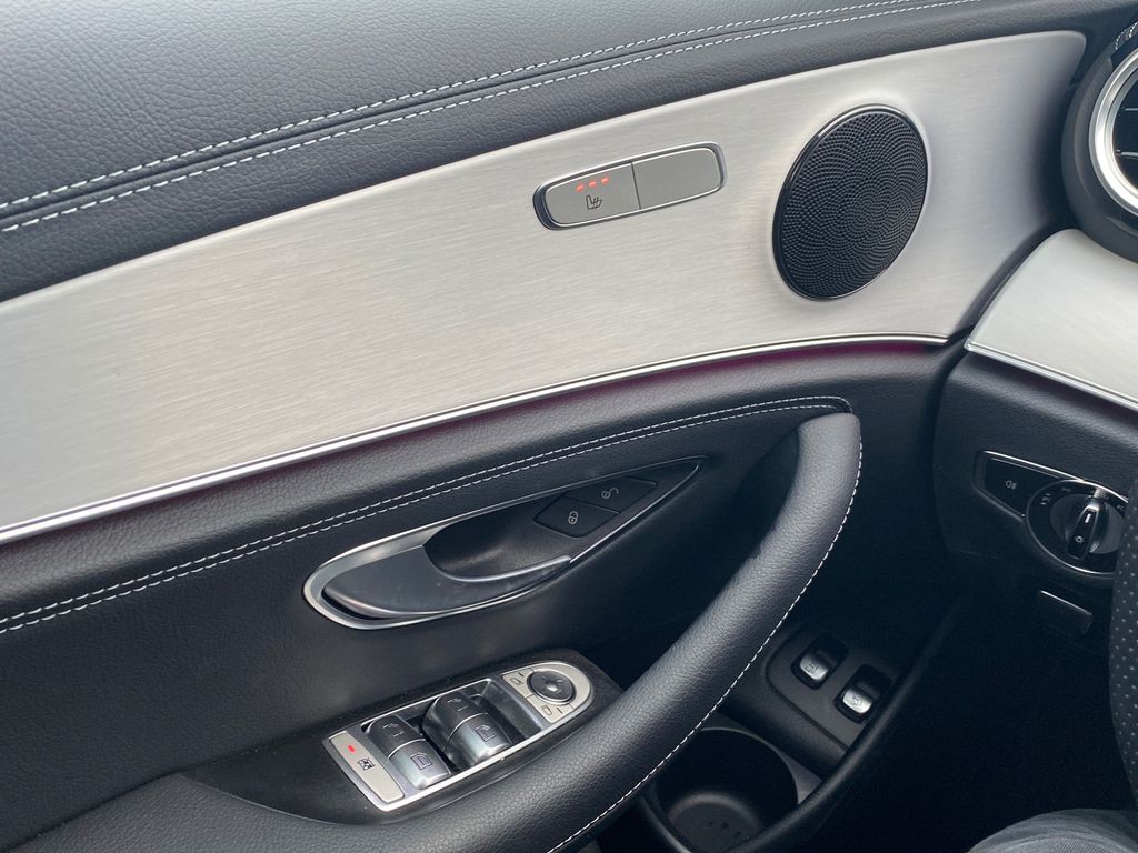 Mercedes-Benz E 300 2022