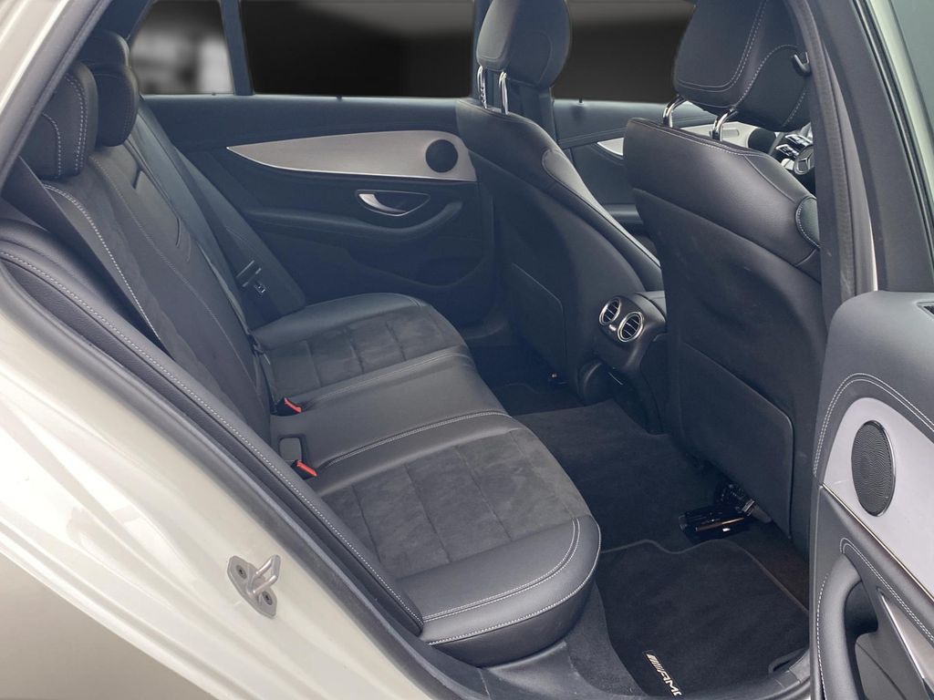 Mercedes-Benz E 300 2022