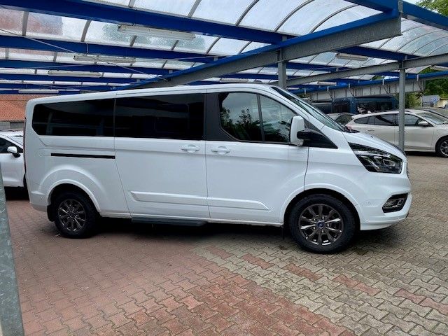 Ford Tourneo Custom 2022