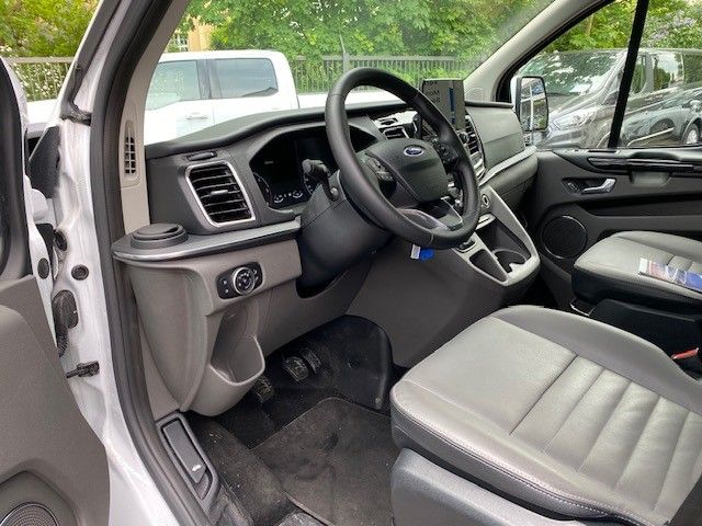 Ford Tourneo Custom 2022