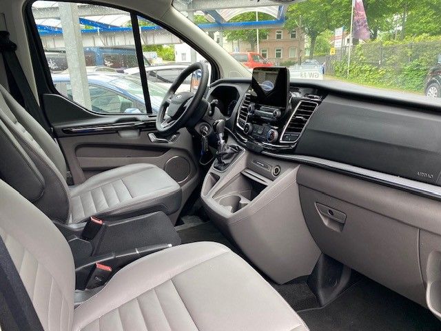 Ford Tourneo Custom 2022