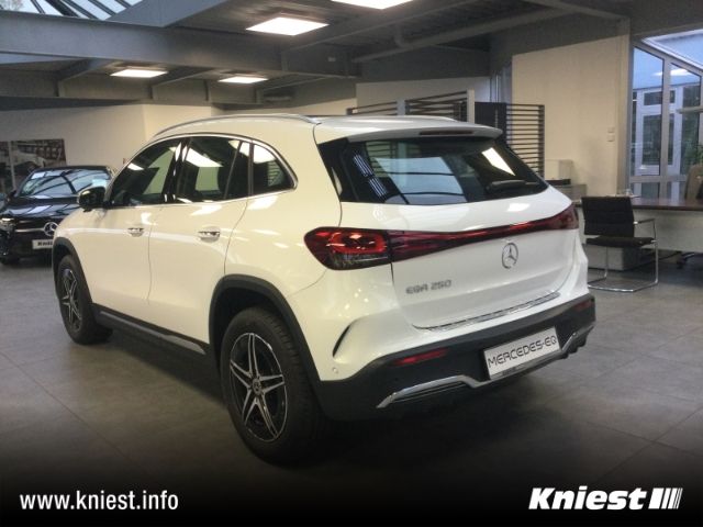 Mercedes-Benz EQA 2021