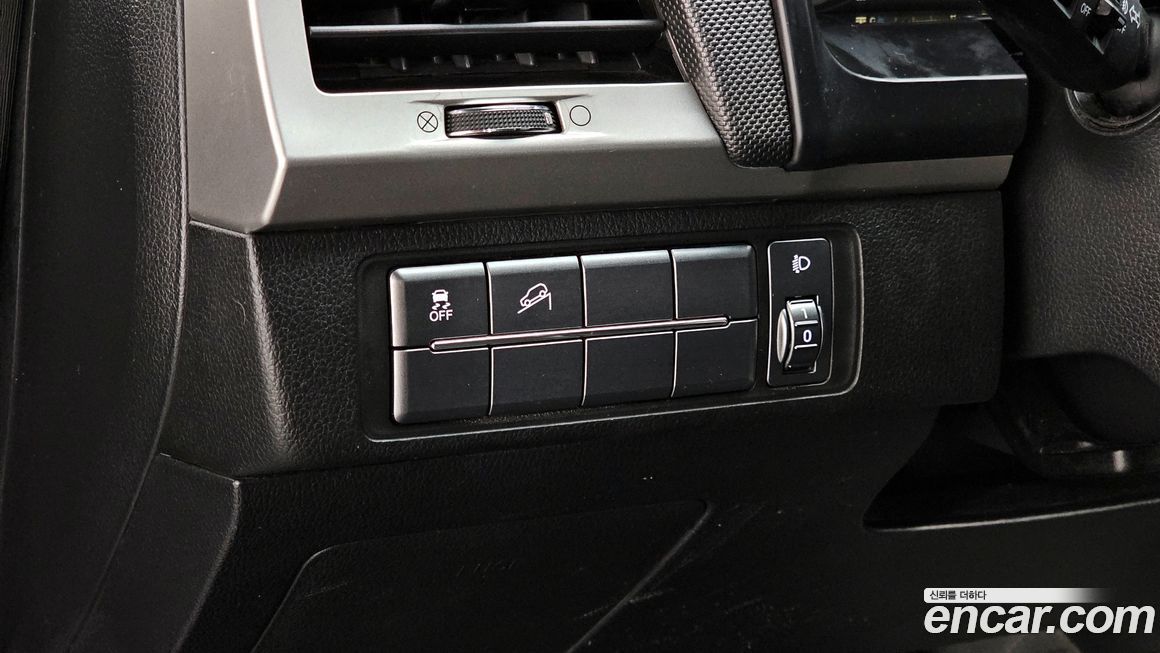 KG_Mobility_Ssangyong Rexton 2018