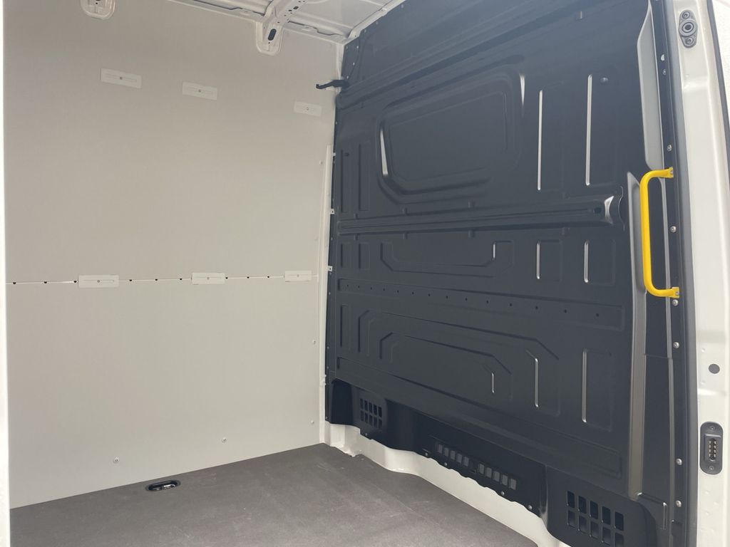 Volkswagen Crafter 2024