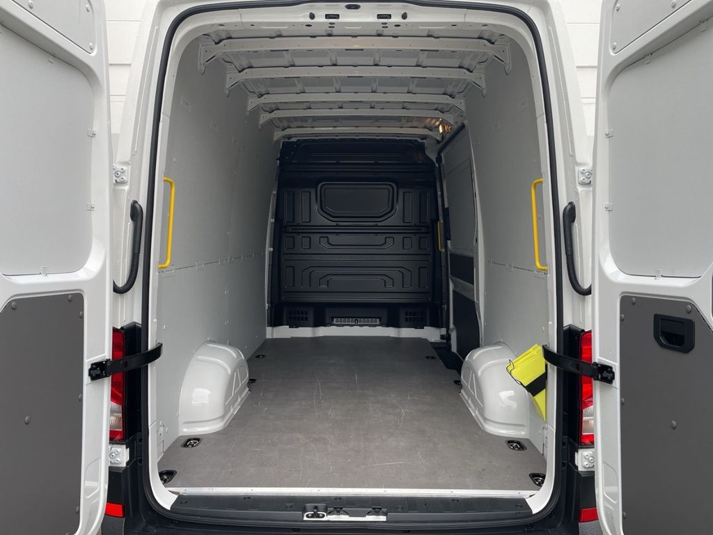 Volkswagen Crafter 2024