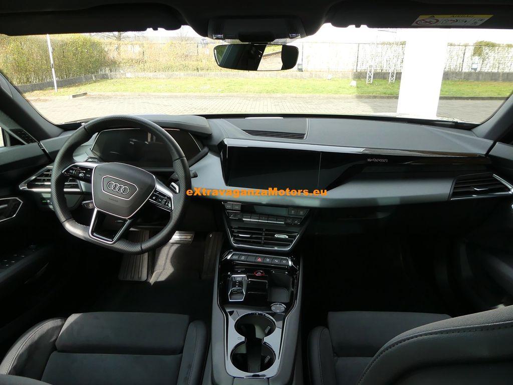 Audi e-tron 2022
