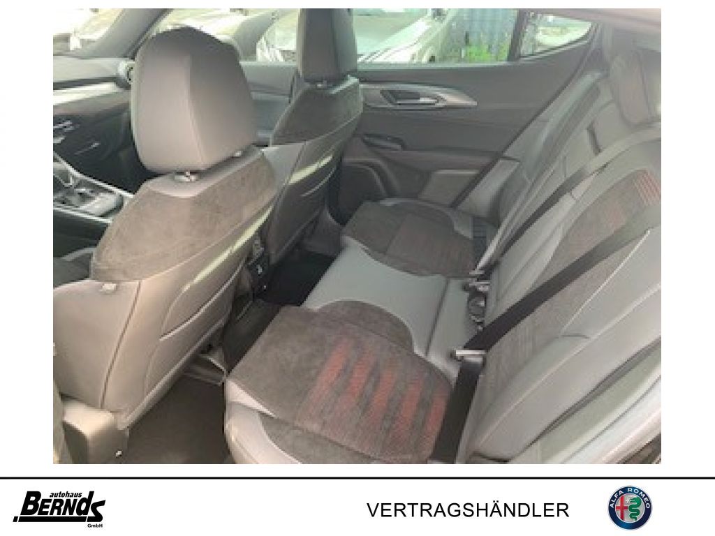 Alfa Romeo Tonale 2023