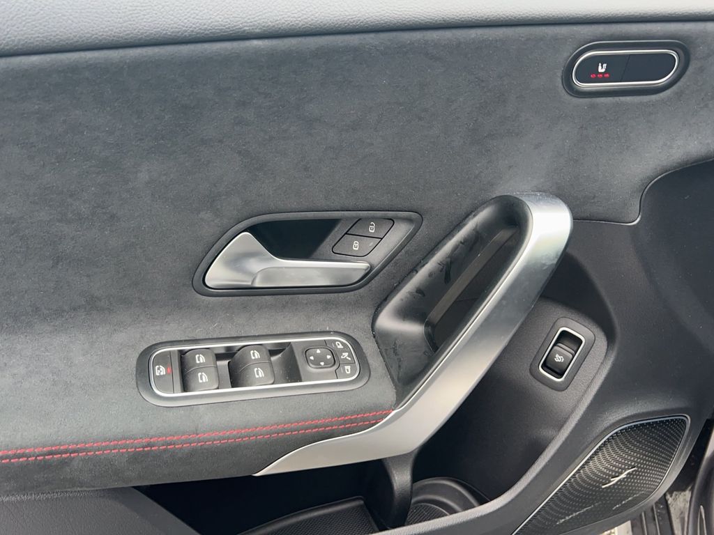 Mercedes-Benz A 220 2023