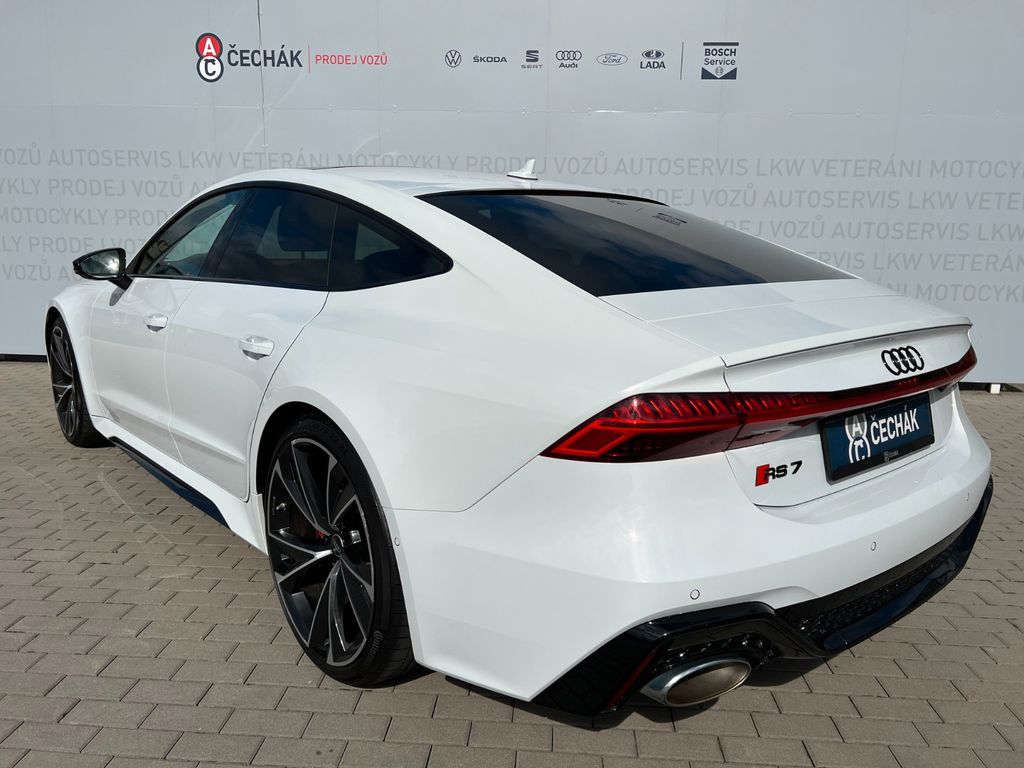 Audi RS7 2021