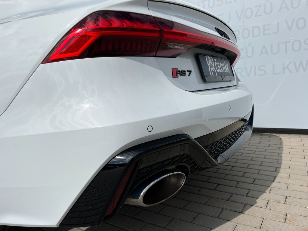 Audi RS7 2021